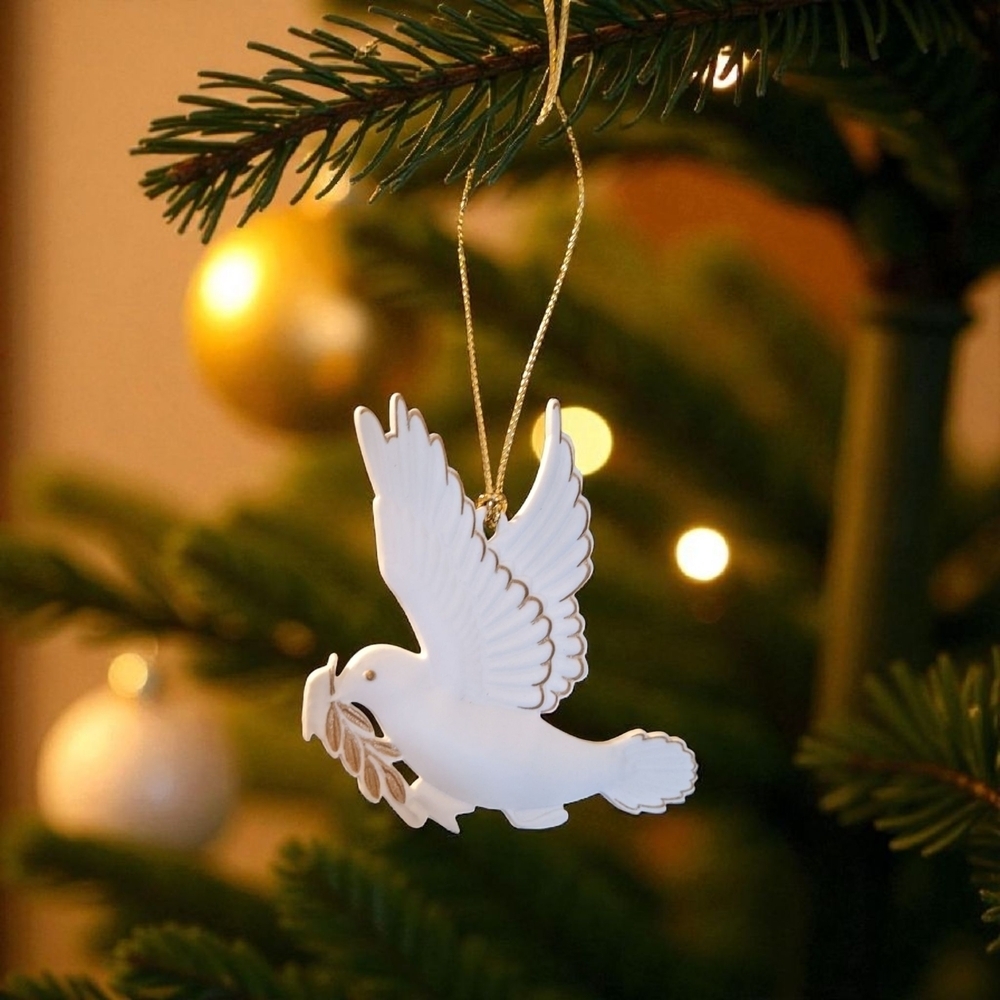Wedgwood White Jasper With Olive Branch Christmas Decor Ornament - Picture 4 of 4